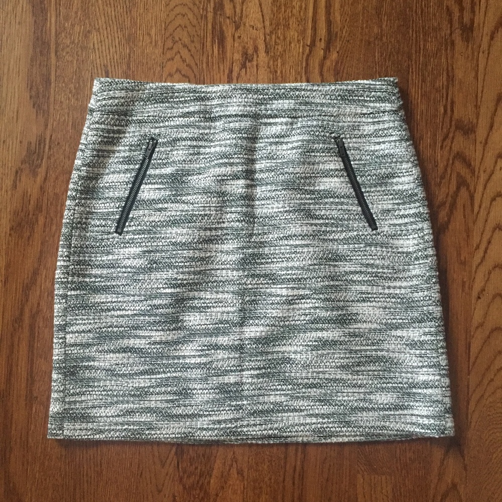 *NWT* Ann Taylor LOFT Jacquard Mini Skirt - 8